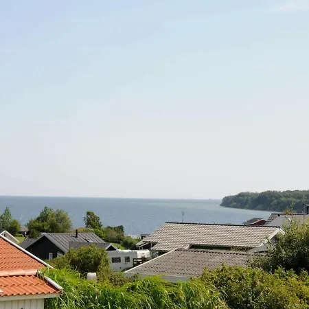 Two-bedroom Holiday In 2 Holiday home